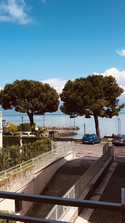 Casa Caterina Lake View Holidays Apartments Peschiera del Garda Luaran gambar